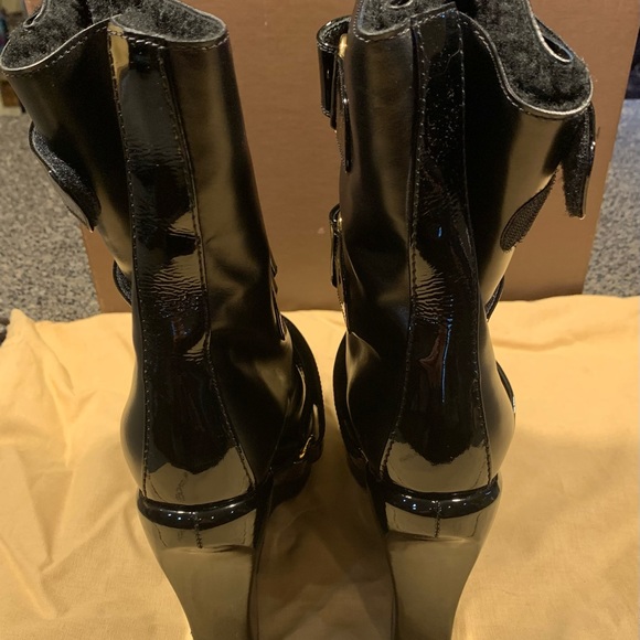 100% Authentic Louis Vuitton Runway Black Leather Wedge Multi Strap Boots - Picture 11 of 12